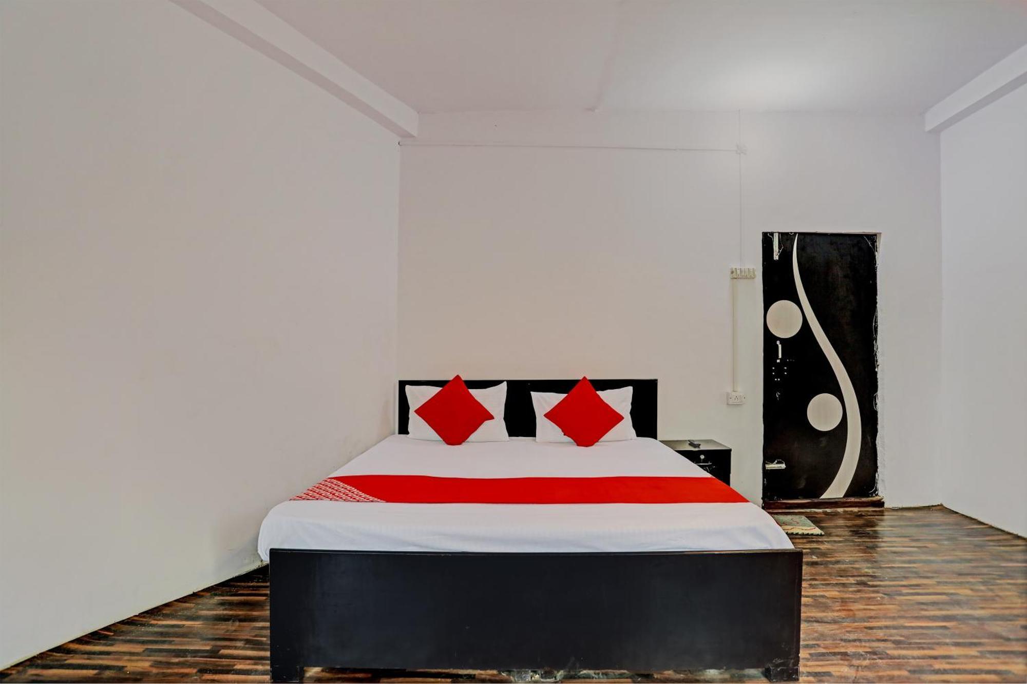 Hotel O Samrat Ghaziabad Esterno foto
