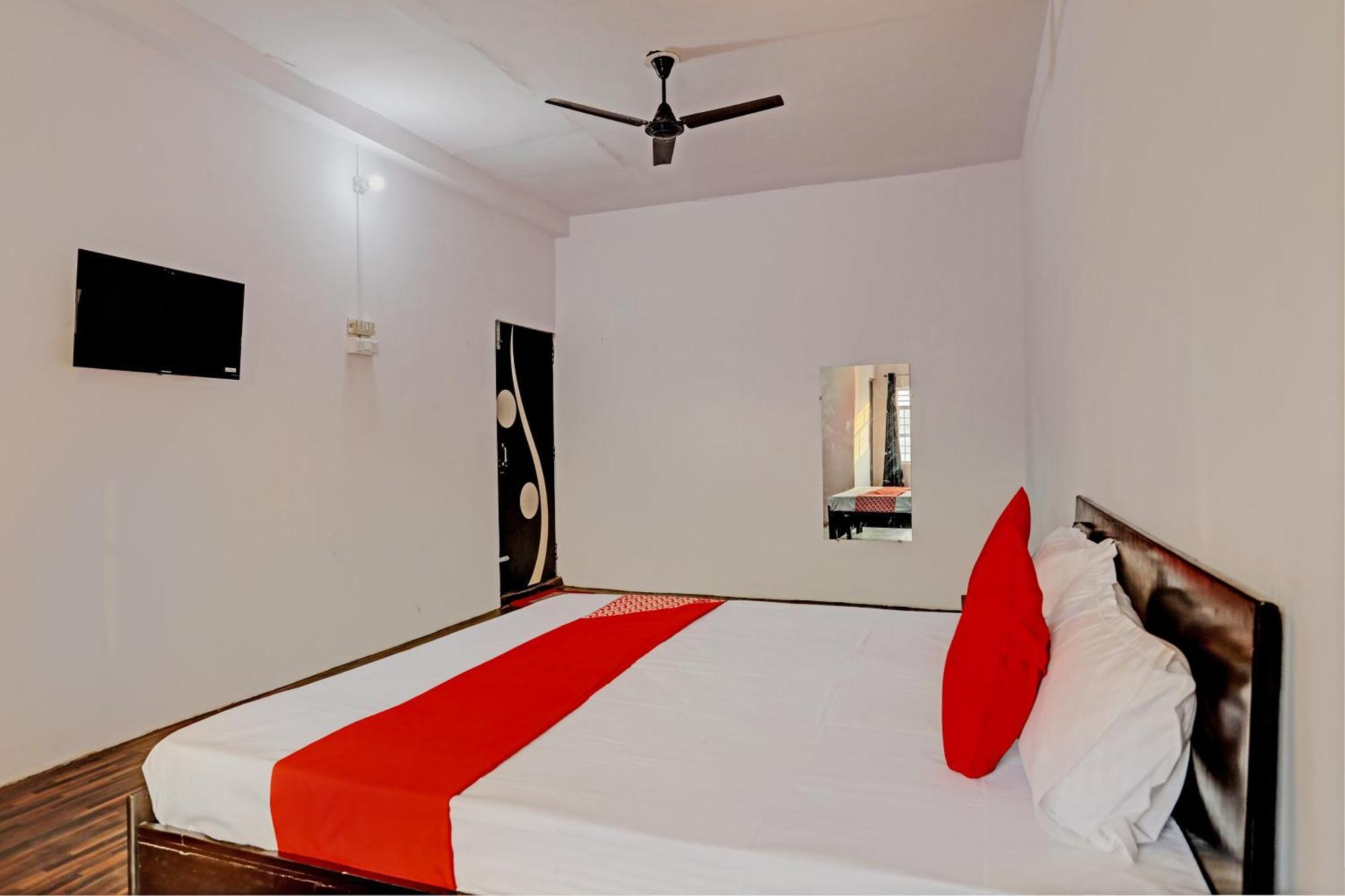 Hotel O Samrat Ghaziabad Esterno foto